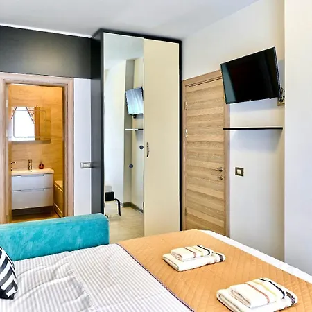 Apartment & Alezzi Navodari